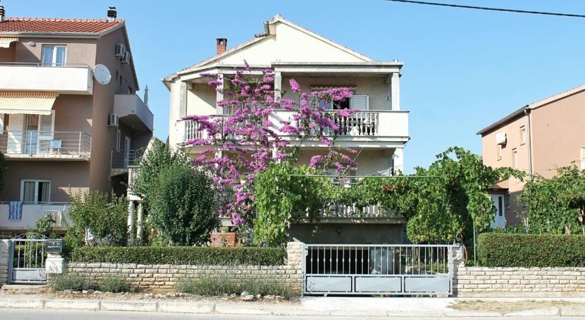 Apartment Klara Biograd Na Moru Rom bilde